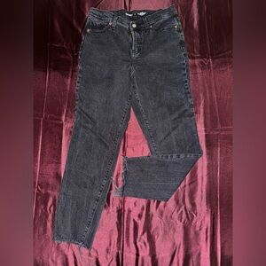 Old Navy size 6 O.G. Straight Black Jeans